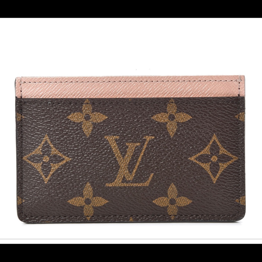 ✨ISO✨ Louis Vuitton Card Holder in Rose Nacre
